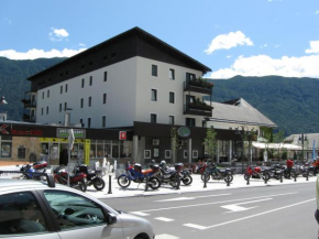 Отель Hotel Alp, Бовец